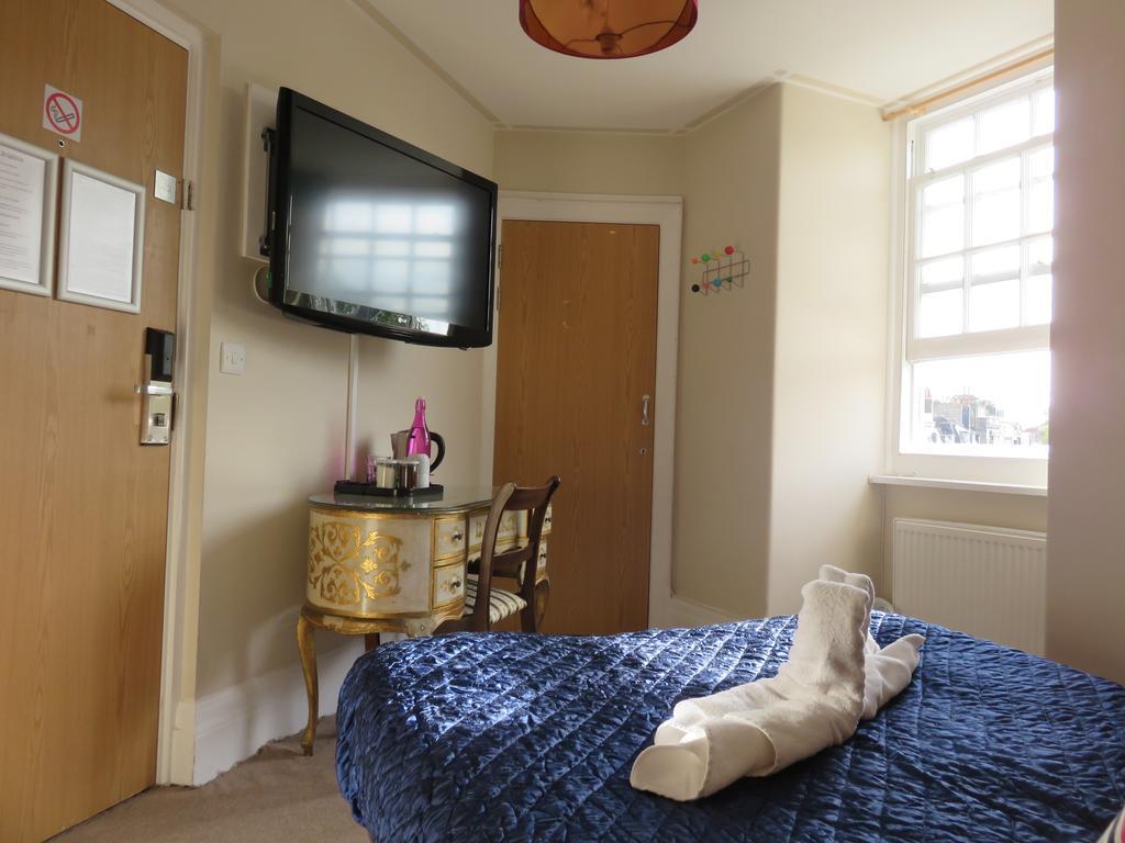 Home Brighton Backpackers Екстер'єр фото