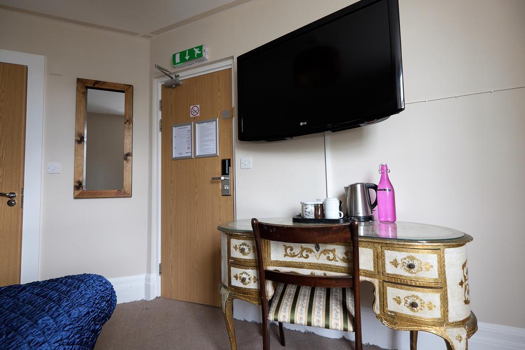Home Brighton Backpackers Екстер'єр фото